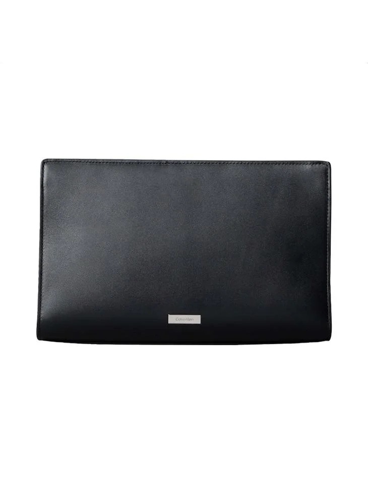 كالفن كلاين CK Plaque Wash Bag